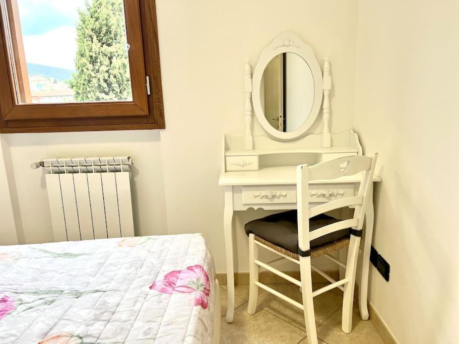 Comfyspot Apartment Rosia Bagian luar foto