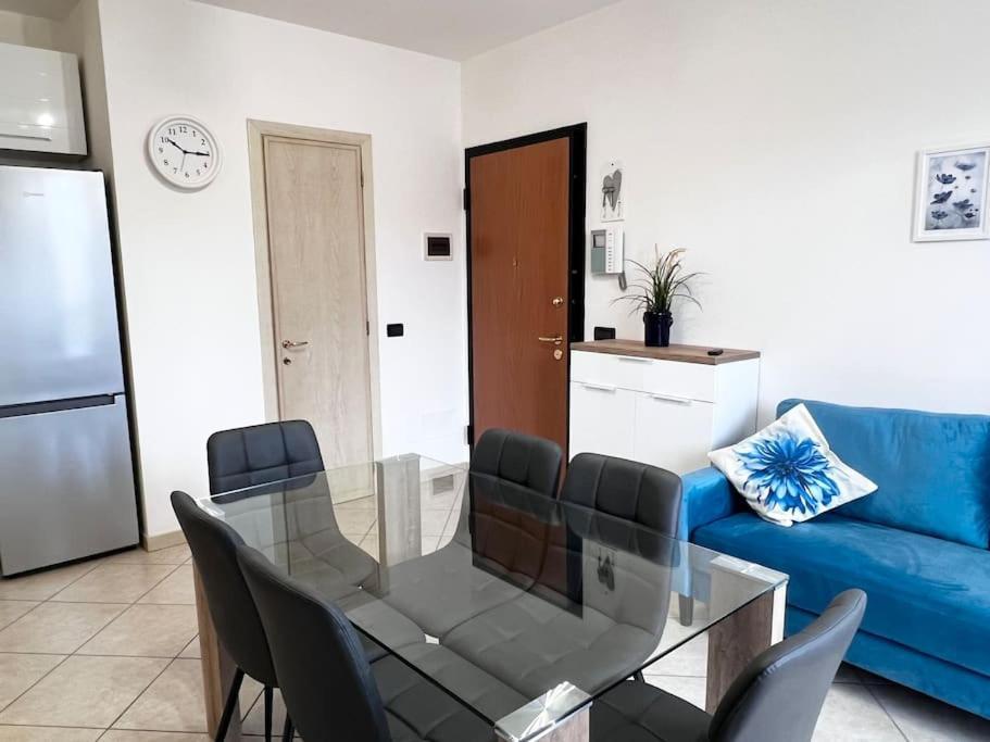 Comfyspot Apartment Rosia Bagian luar foto