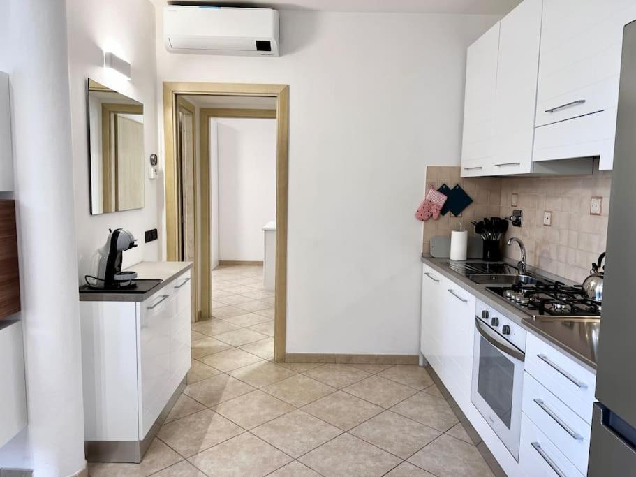 Comfyspot Apartment Rosia Bagian luar foto